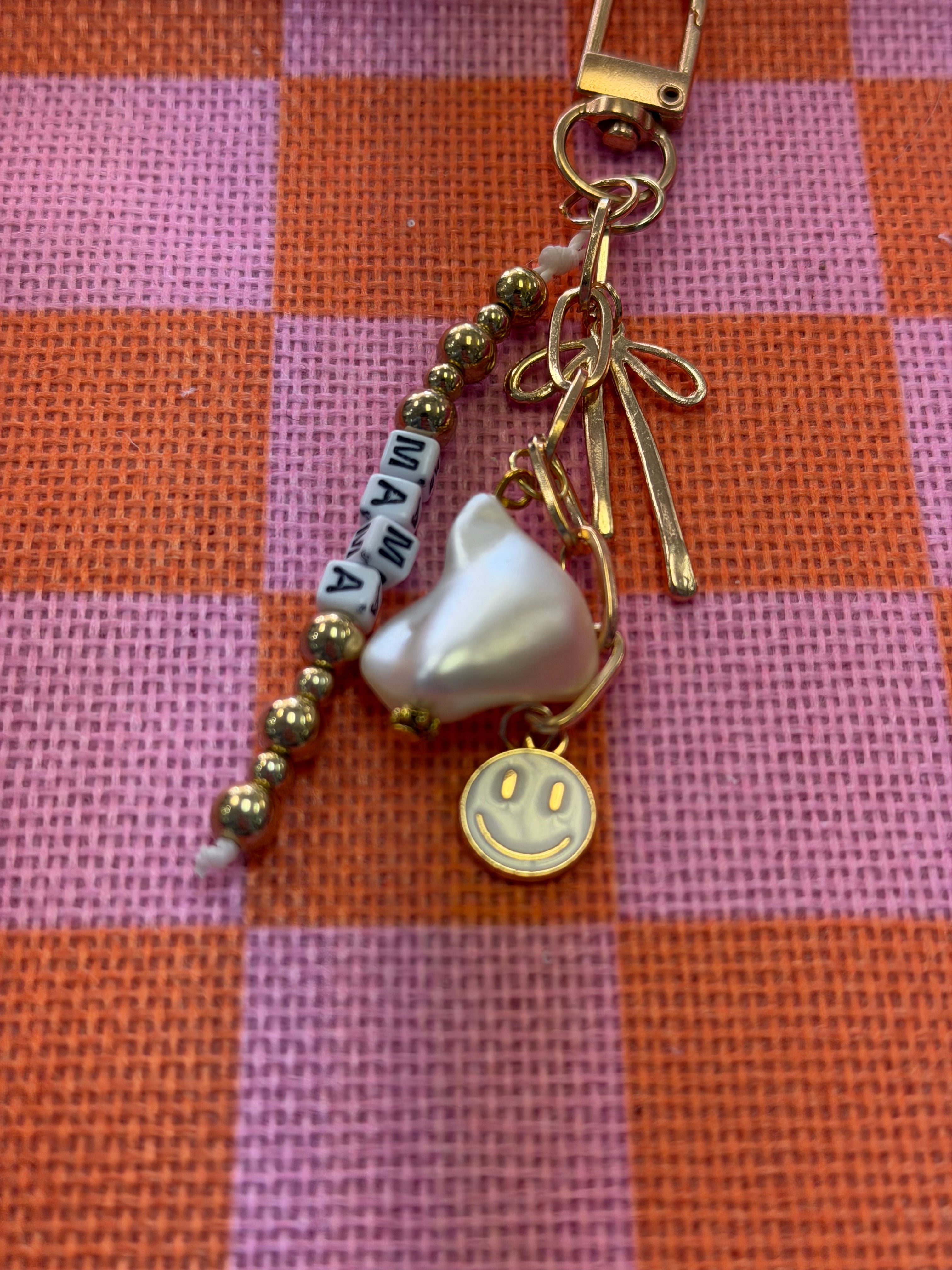 Mama Keychain
